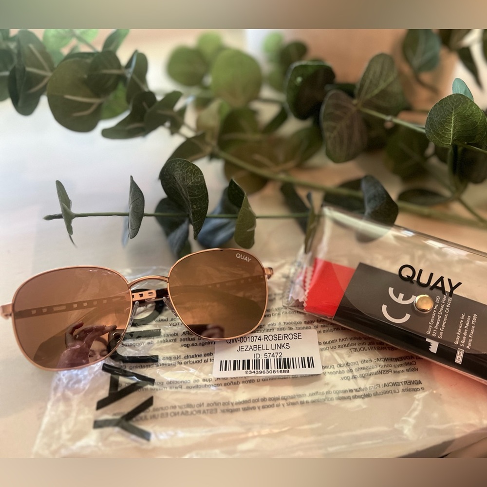 😎NEW😎 QUAY Australia “Jezebell Links " Sunglasses